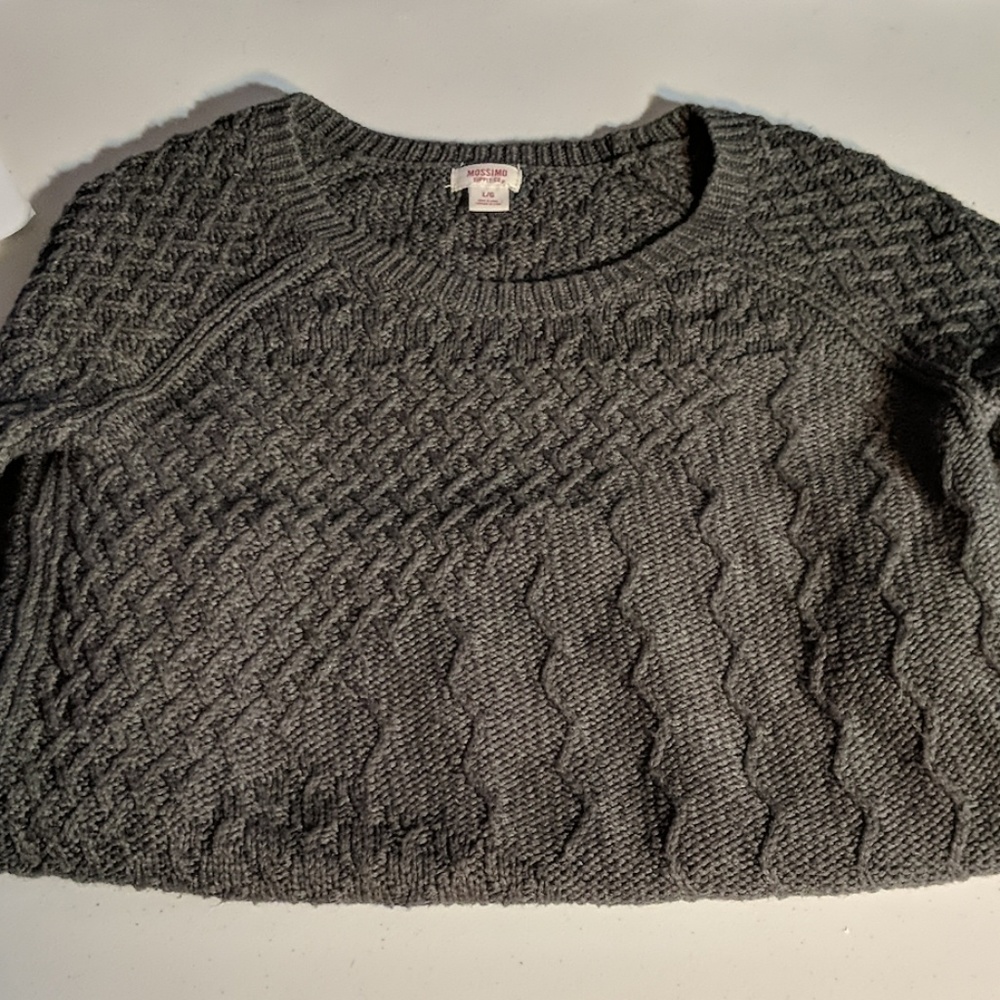 Mossimo multi stitch sweater size L